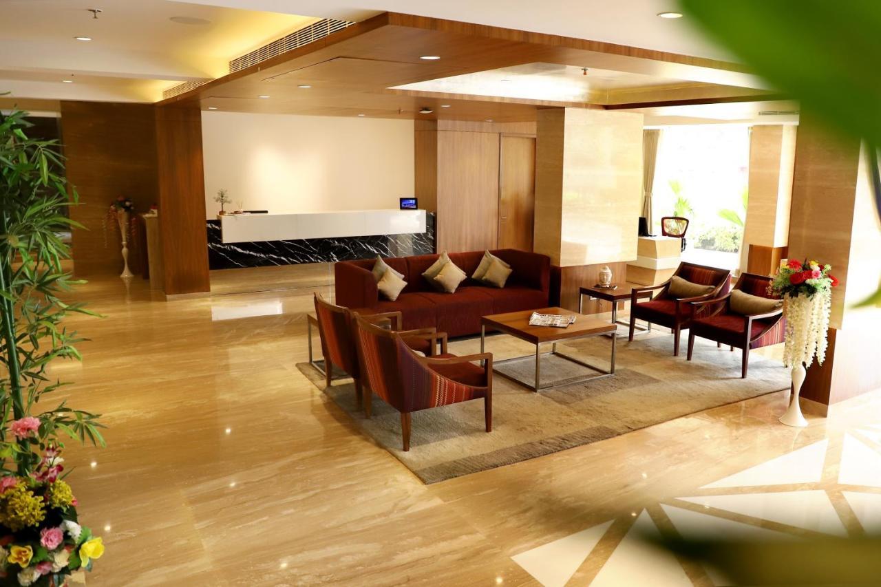 Quality Inn Patria Suites, Rajkot Exterior foto